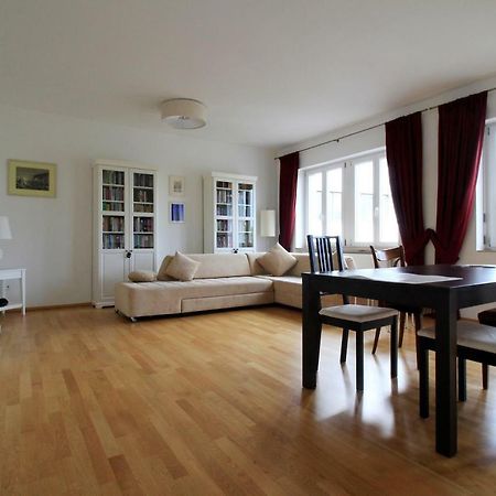 Luxury City Apartment - View Of River And Castle Wurtzbourg Extérieur photo