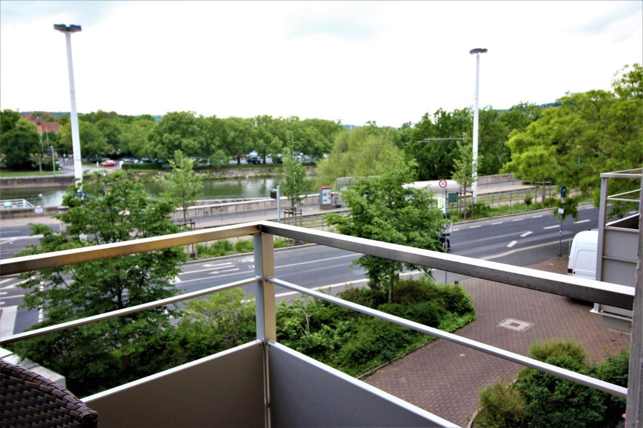 Luxury City Apartment - View Of River And Castle Wurtzbourg Extérieur photo