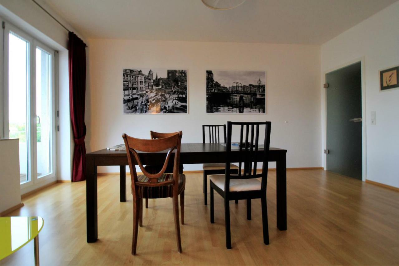 Luxury City Apartment - View Of River And Castle Wurtzbourg Extérieur photo